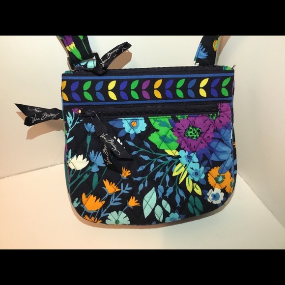 Vera Bradley Handbags - Vera Bradley Crossbody